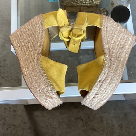 Marc Fisher wedges